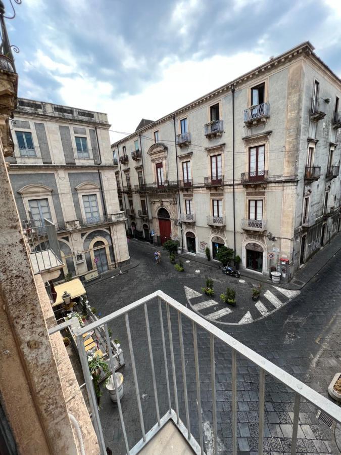 La Maison Del Bell'Antonio - Catania Downtown Bagian luar foto